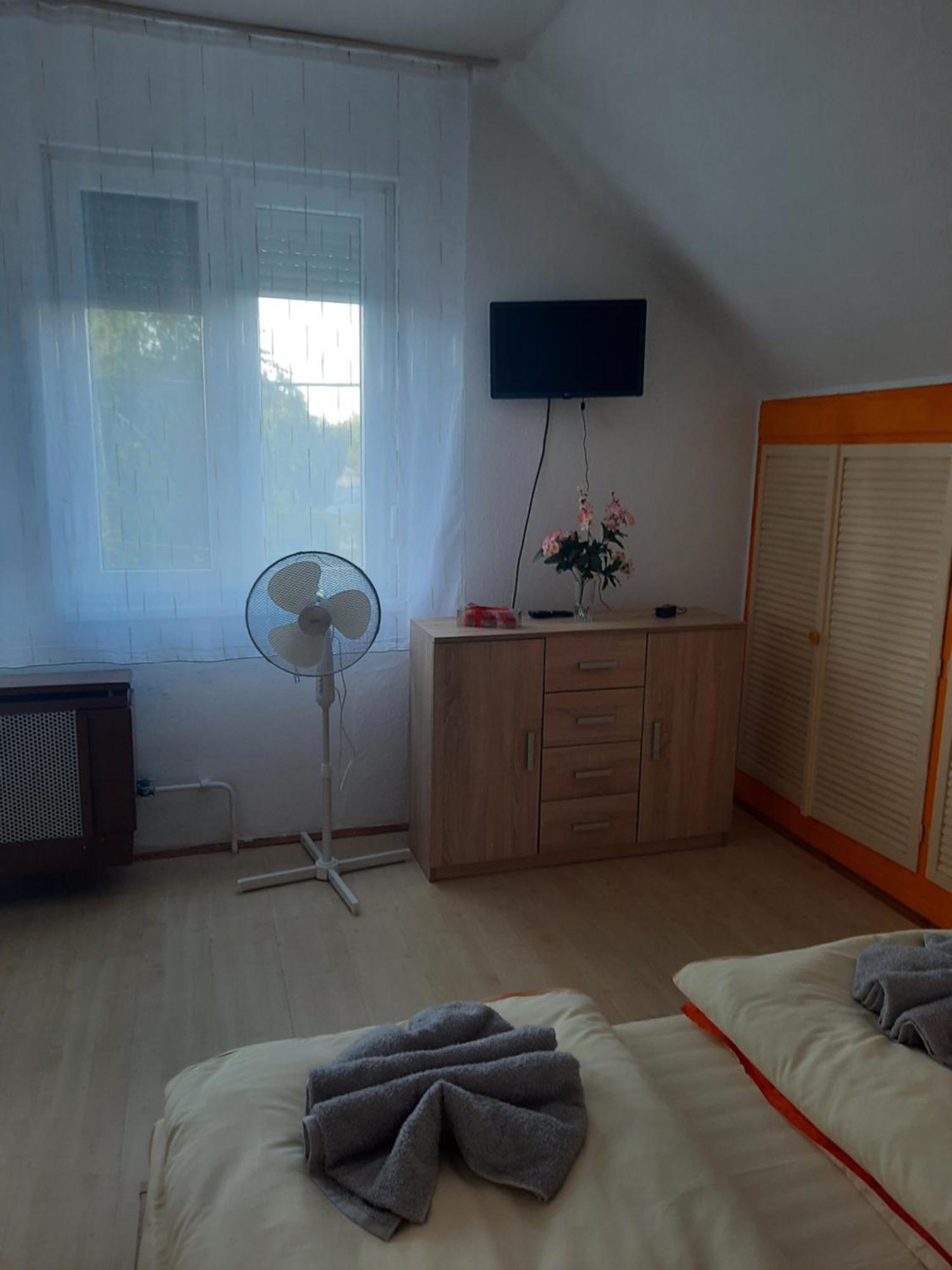 Appartement Galeria Vendeghaz à Hajdúszoboszló Extérieur photo