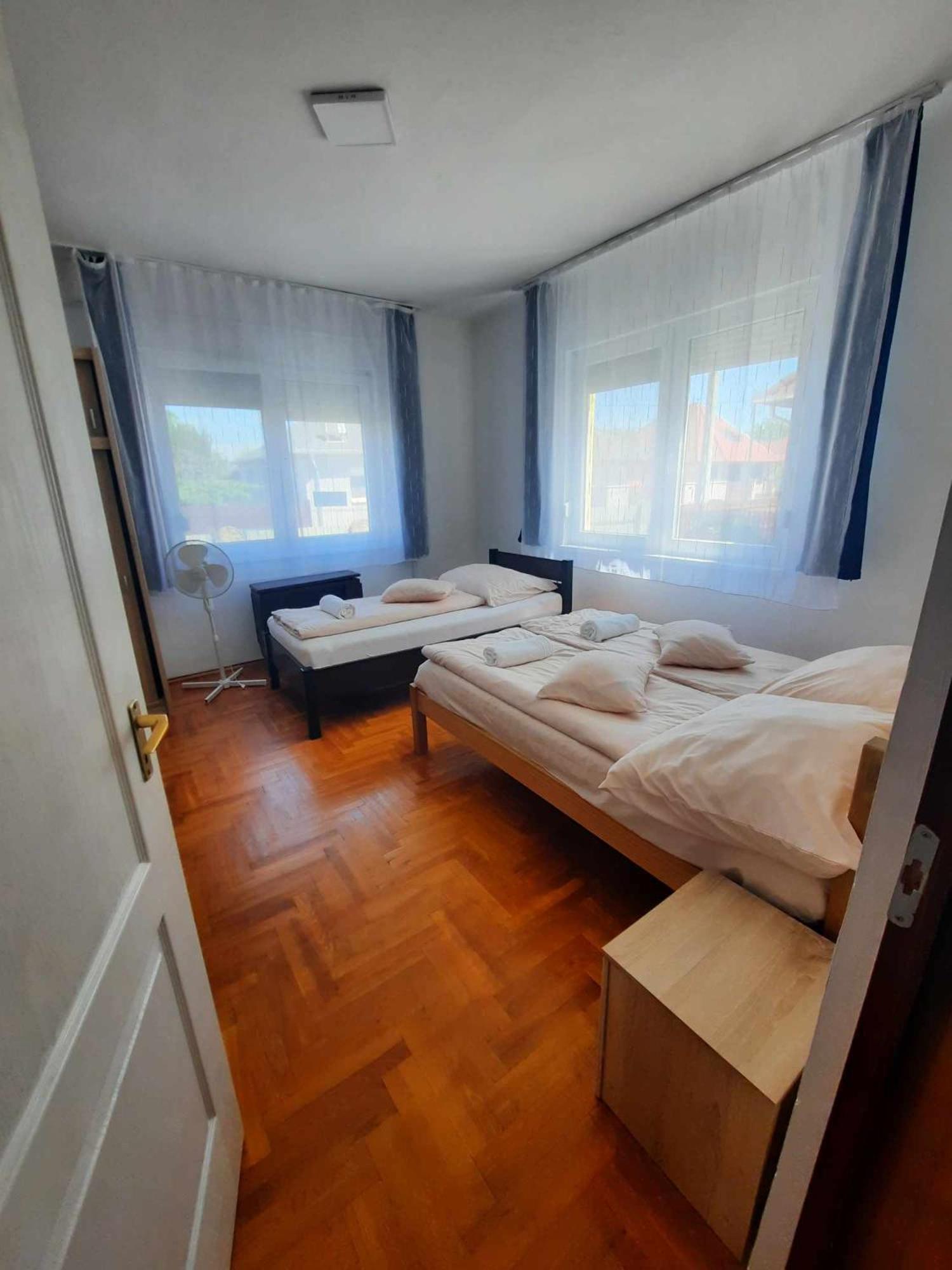 Appartement Galeria Vendeghaz à Hajdúszoboszló Extérieur photo